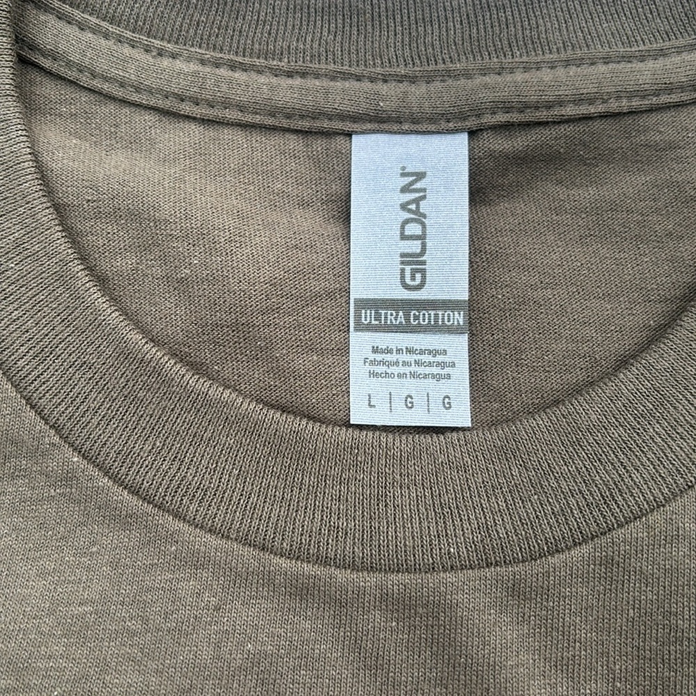 Brand new tshirts with logos - Picture 3 of 5